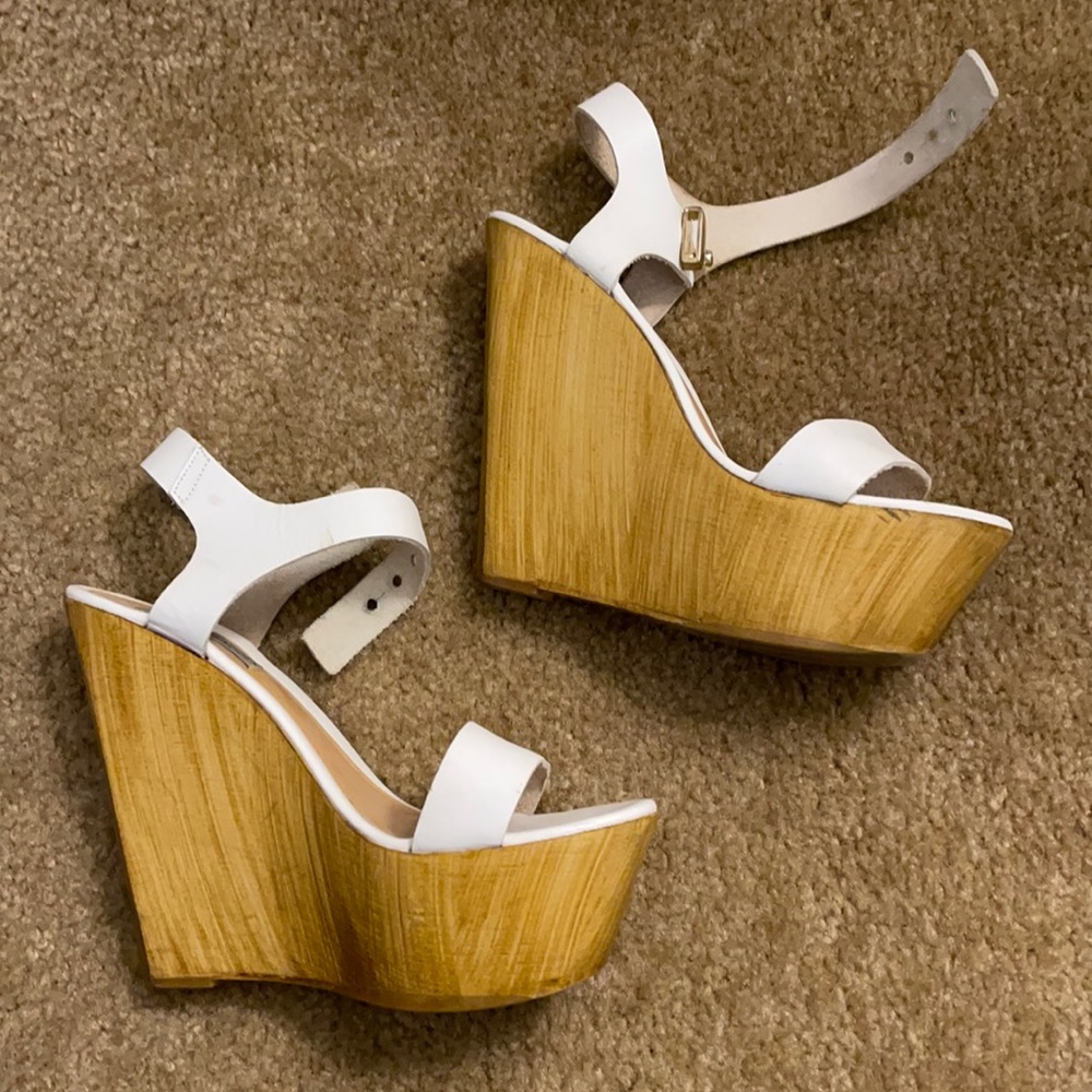 Steve Madden Platform White Wedge size 8